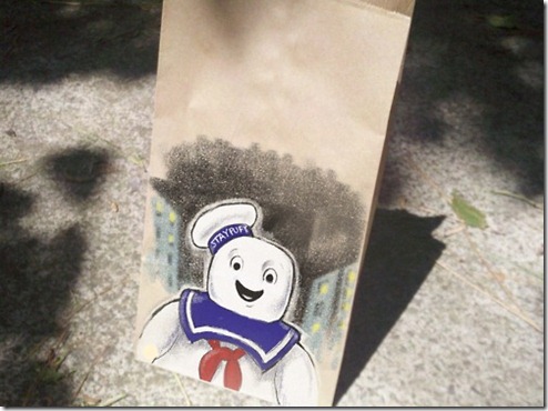 Arte criativa em sacos de papel